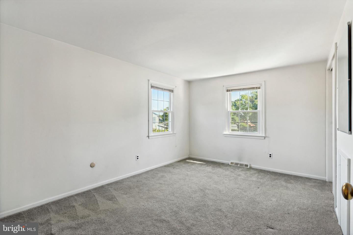 1211 Forsythe Dr