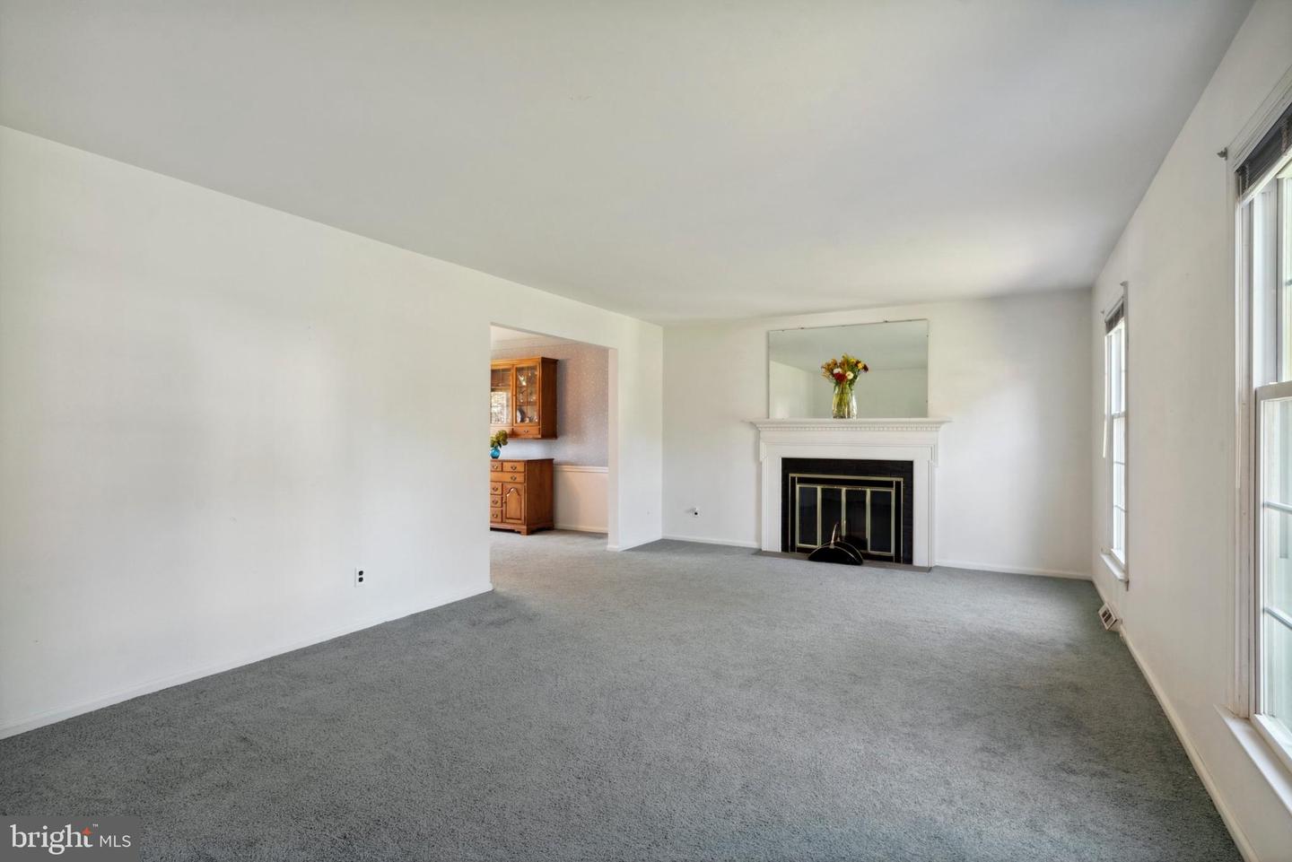 1211 Forsythe Dr