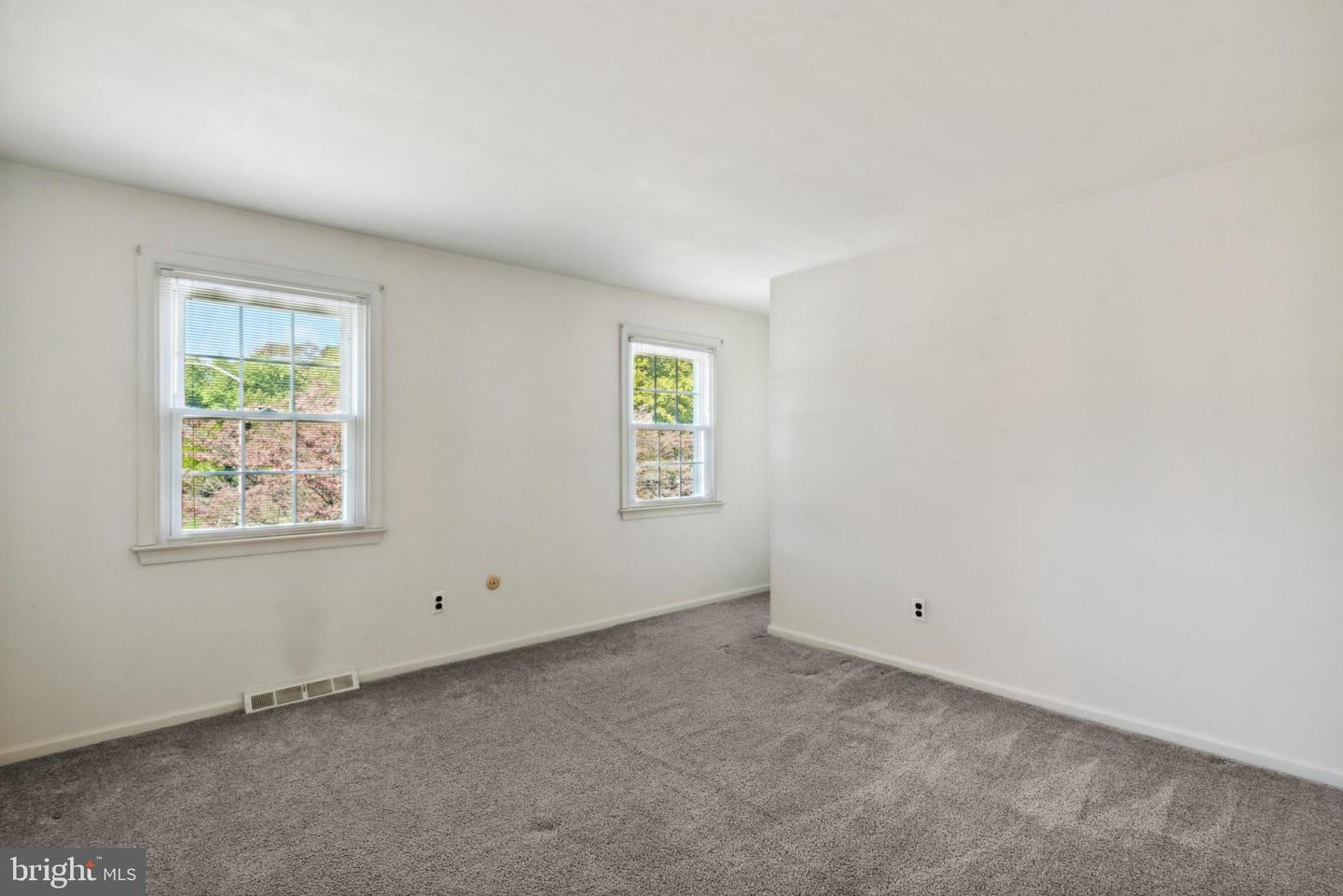 1211 Forsythe Dr