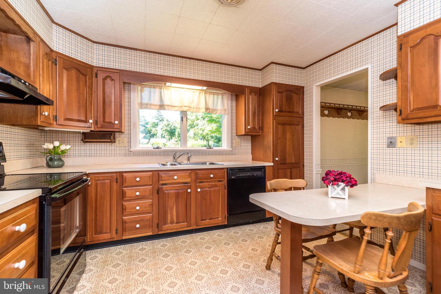 1606 Dillon Rd