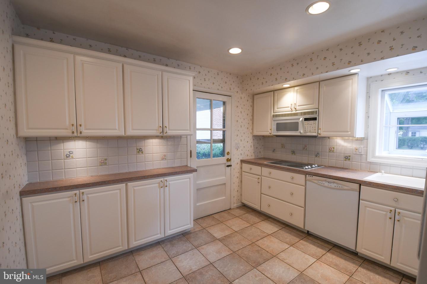 512 Princeton Dr