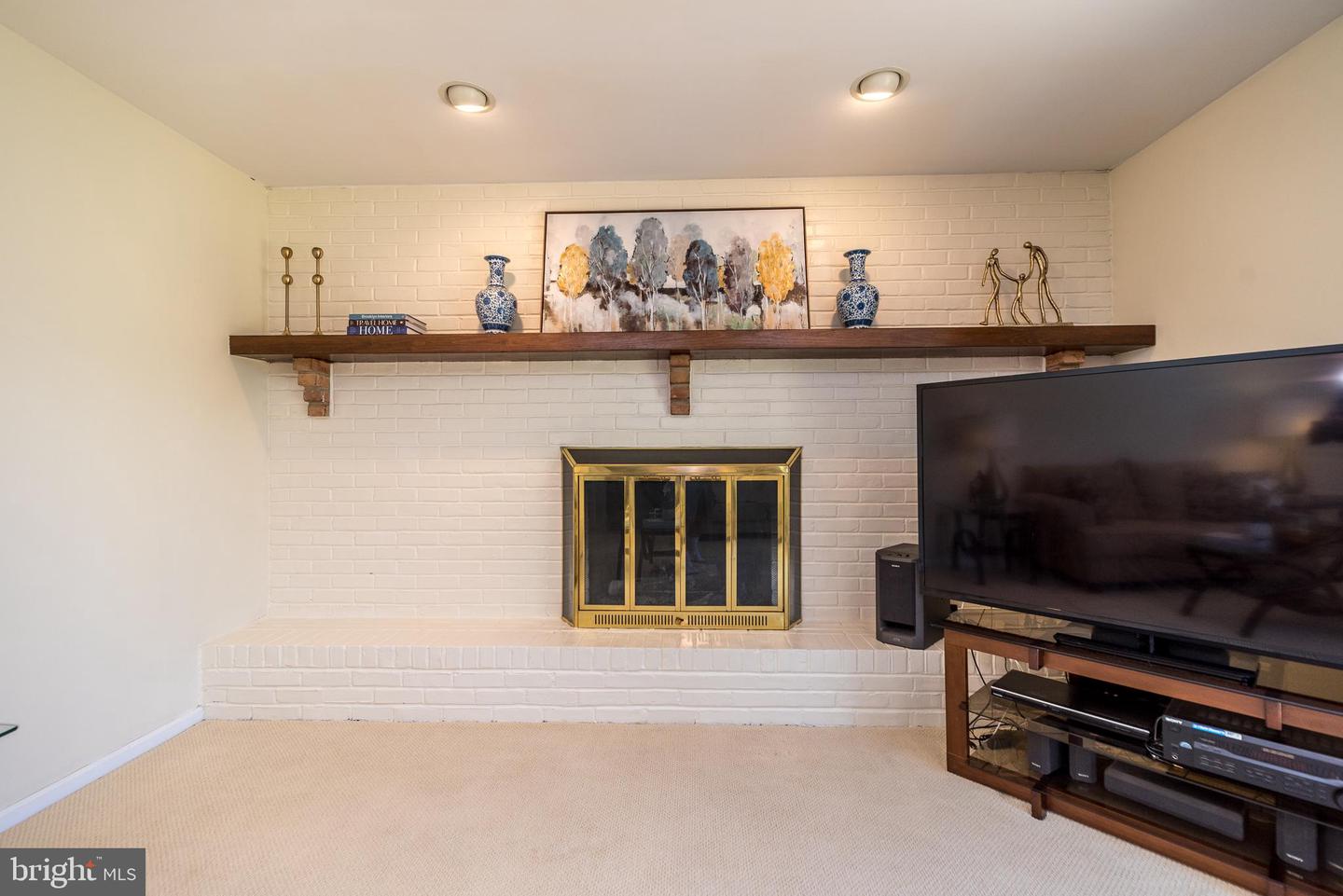 1736 Brittany Dr