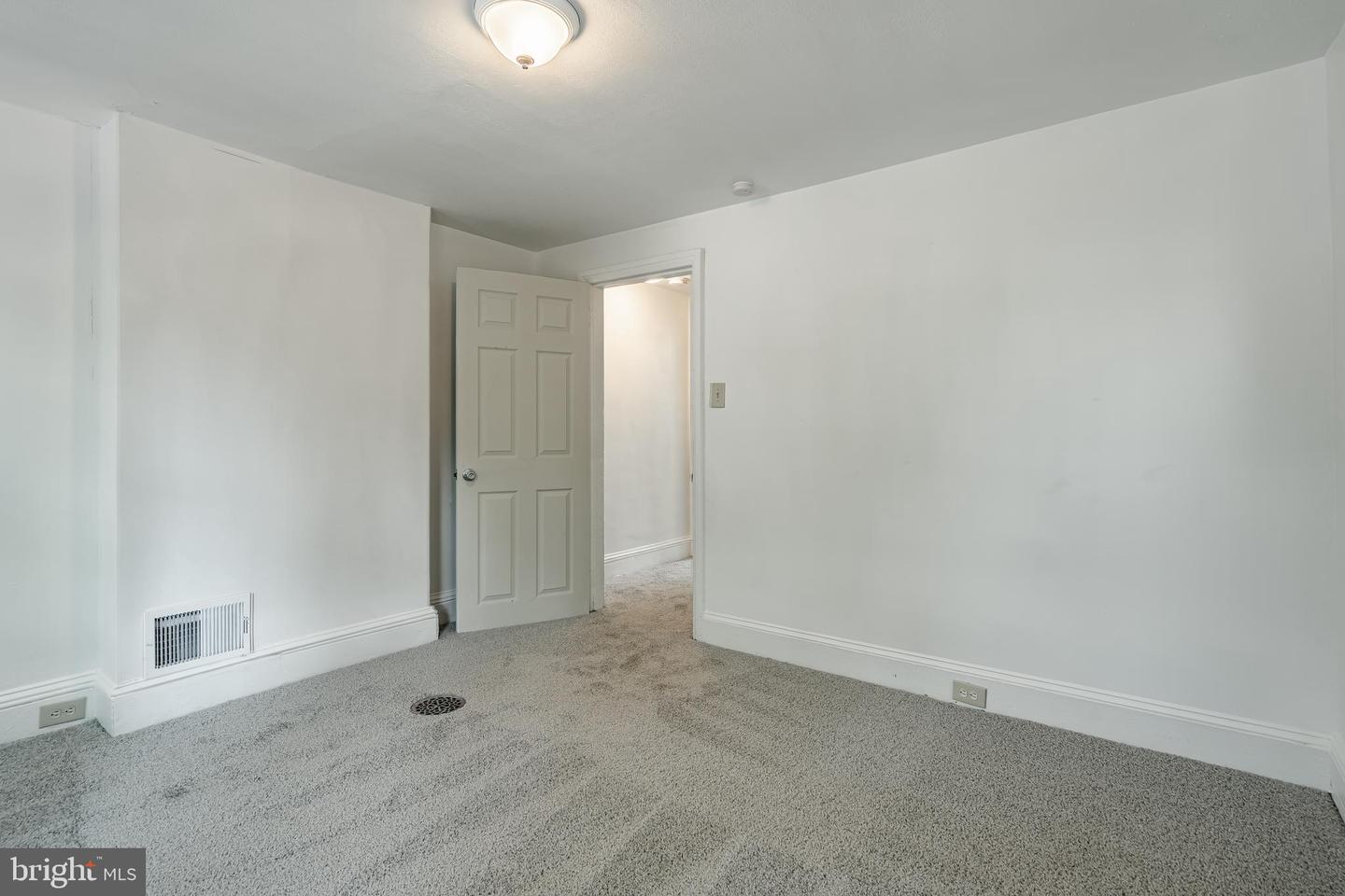 3 Walnut St