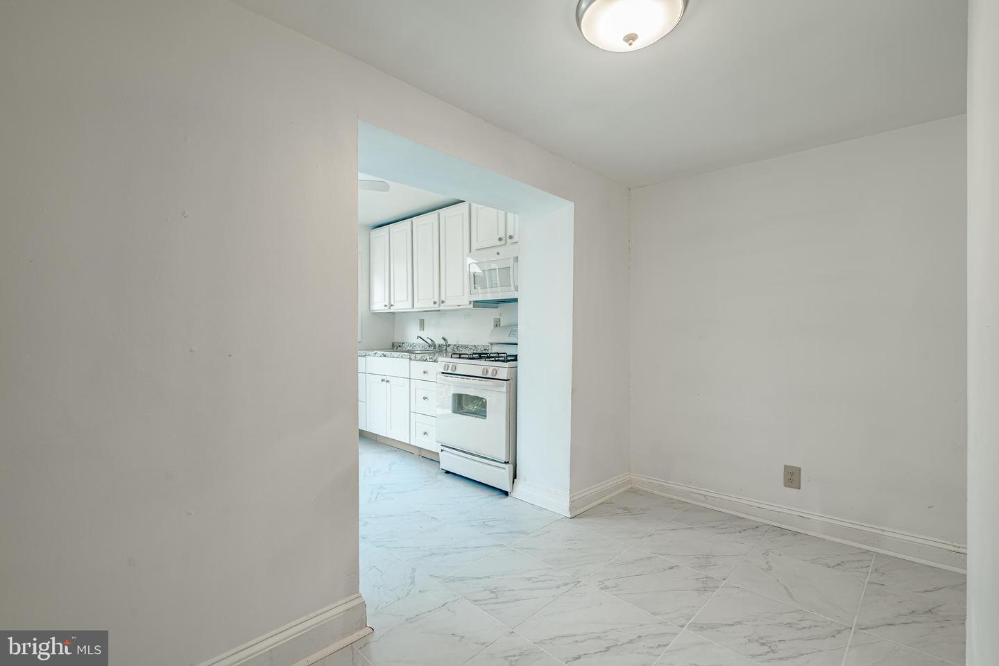 3 Walnut St
