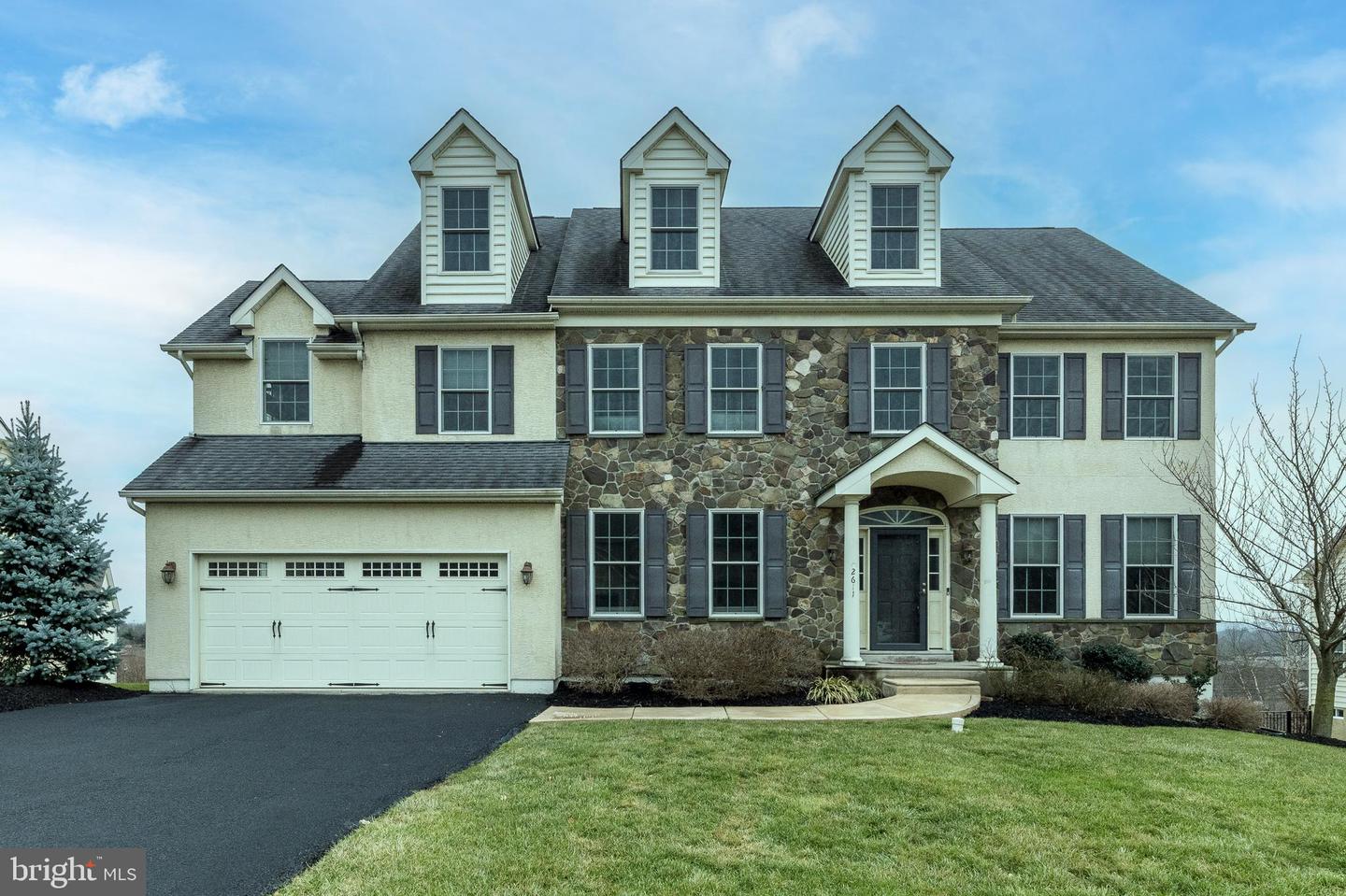 2611 Equestrian Way