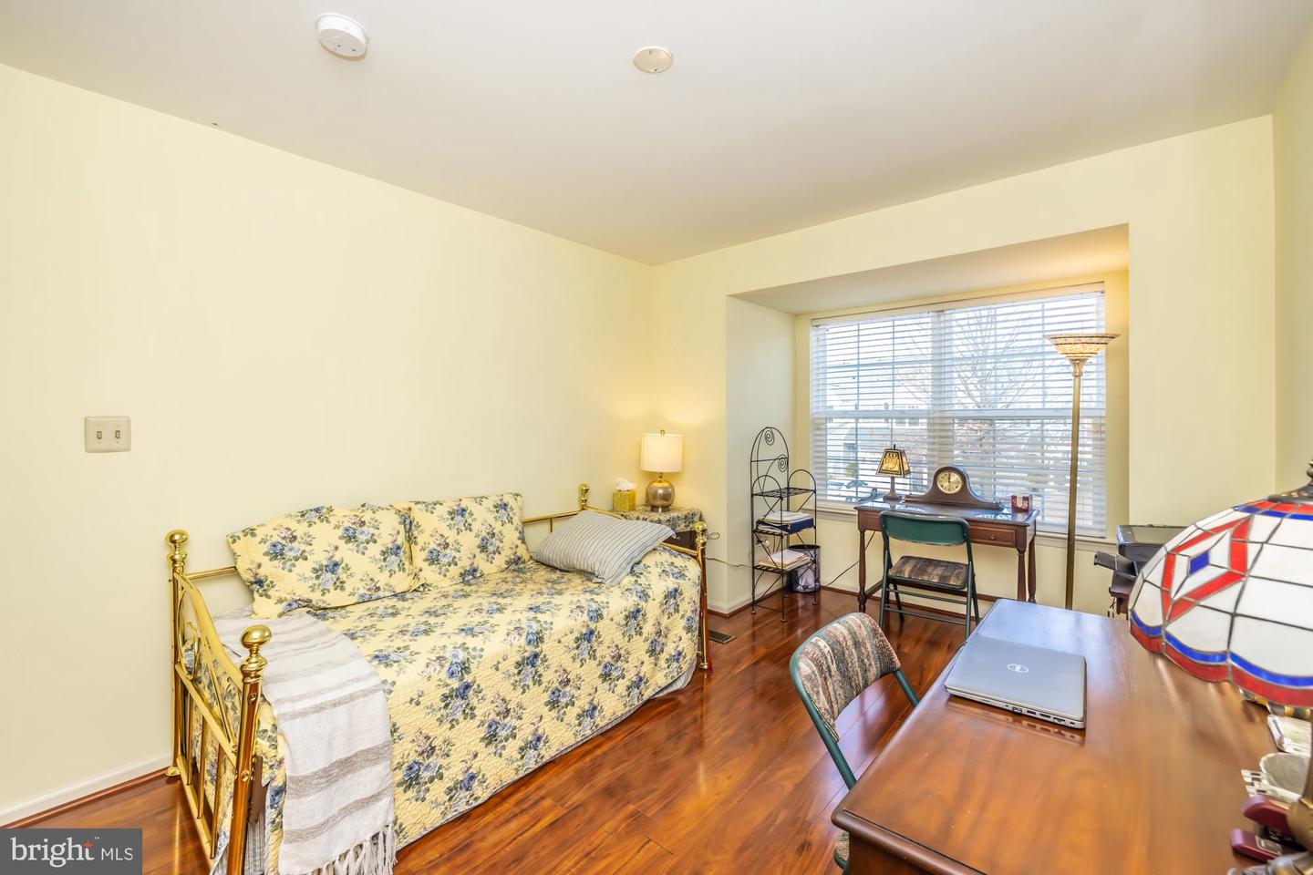 215 Donna Dr