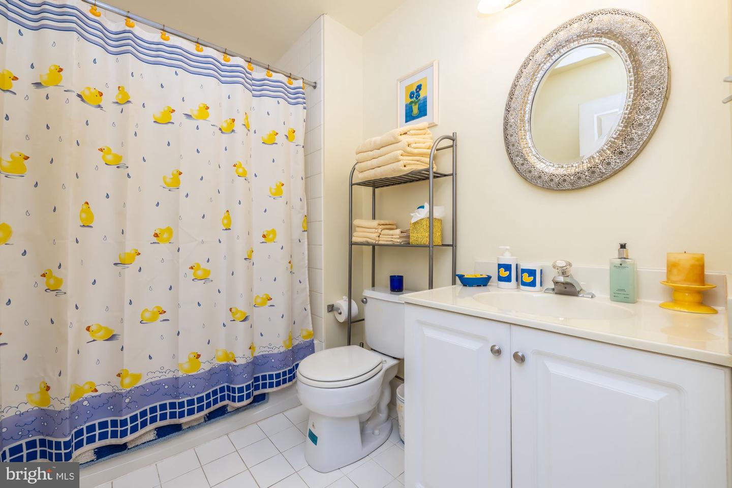 215 Donna Dr