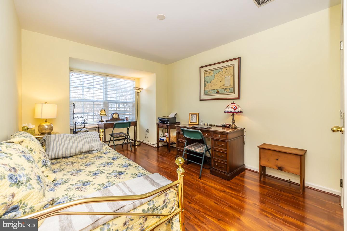 215 Donna Dr