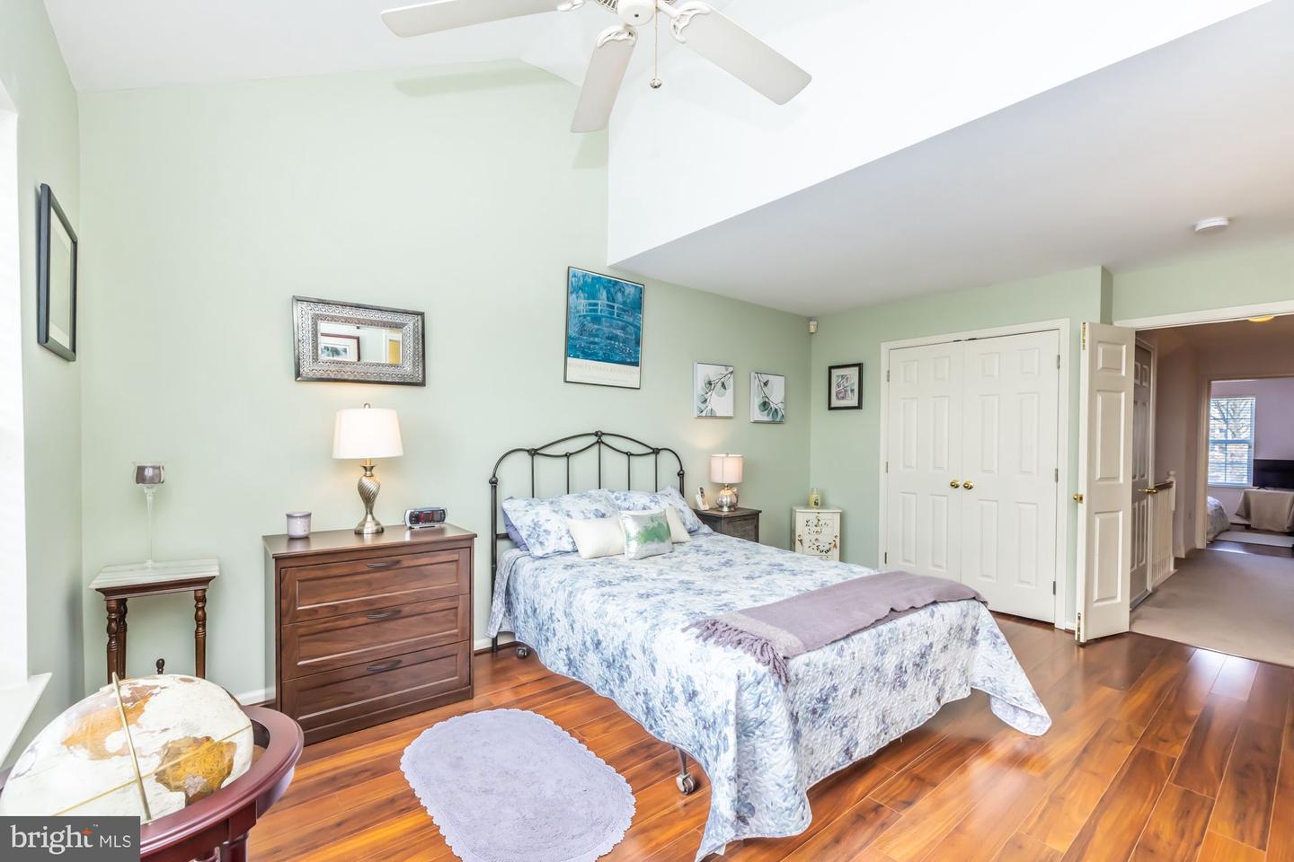 215 Donna Dr