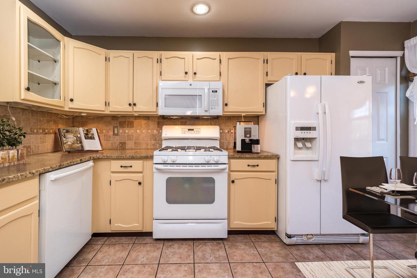 128 Magnolia Ct