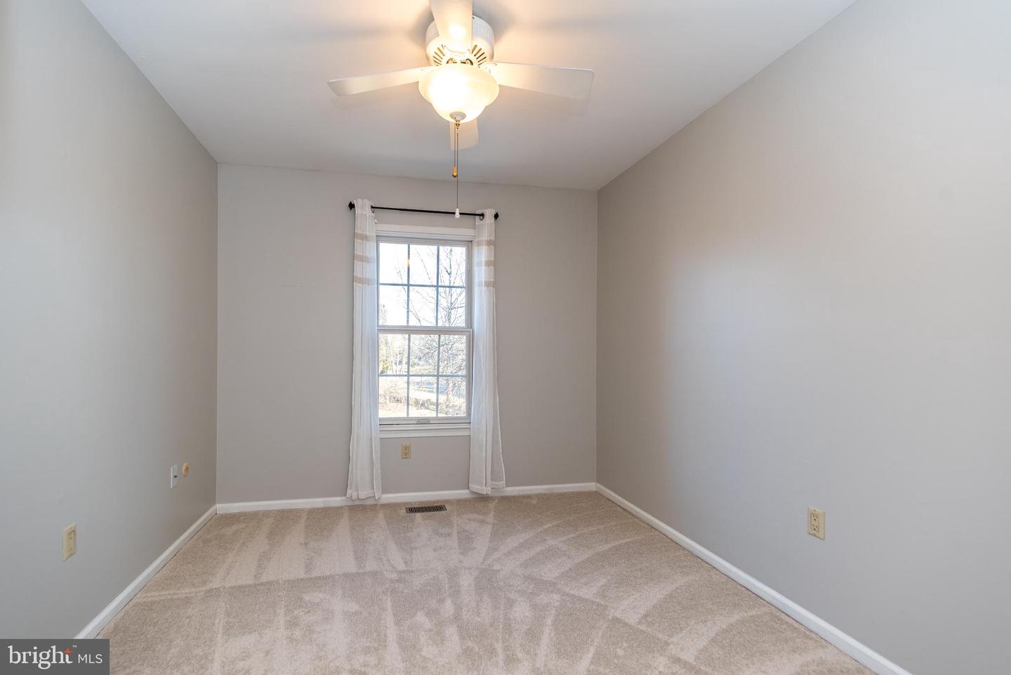 128 Magnolia Ct