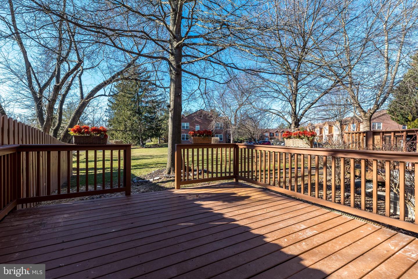 128 Magnolia Ct