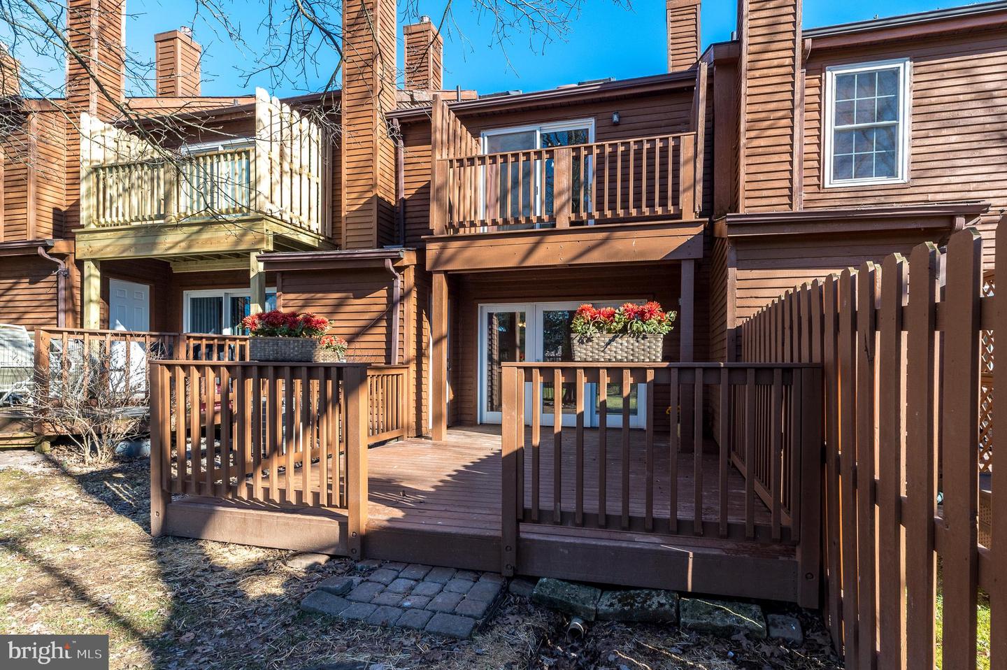 128 Magnolia Ct