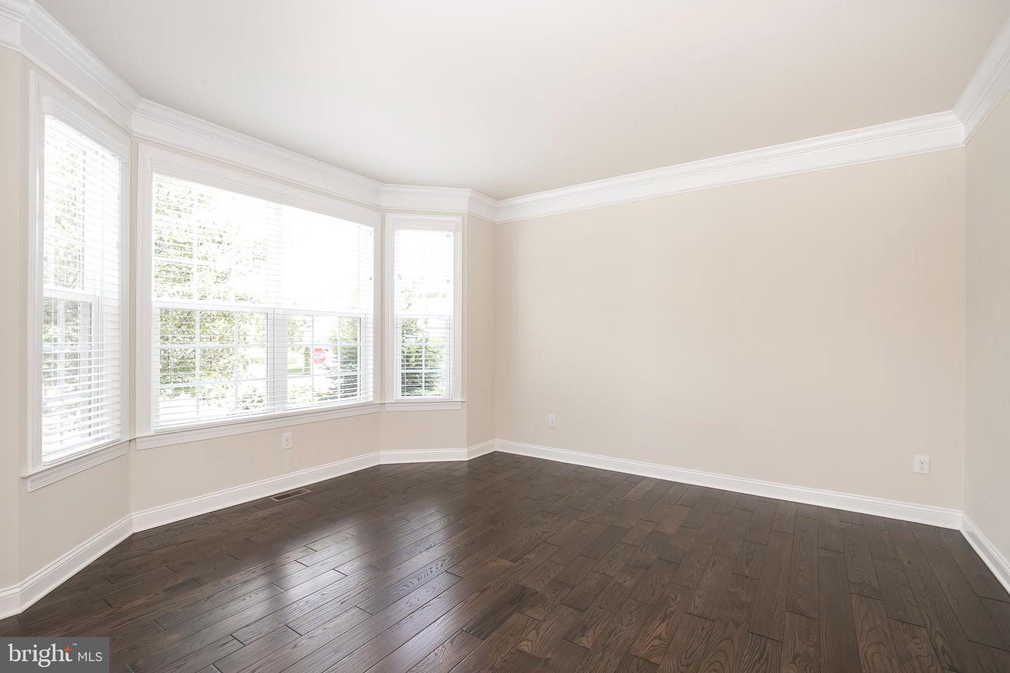 1918 Cori Ln