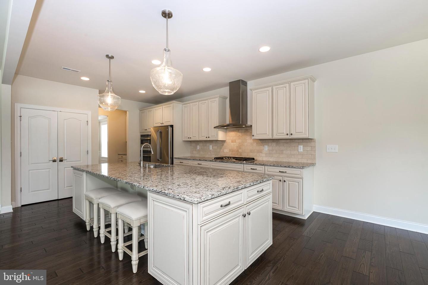 1918 Cori Ln