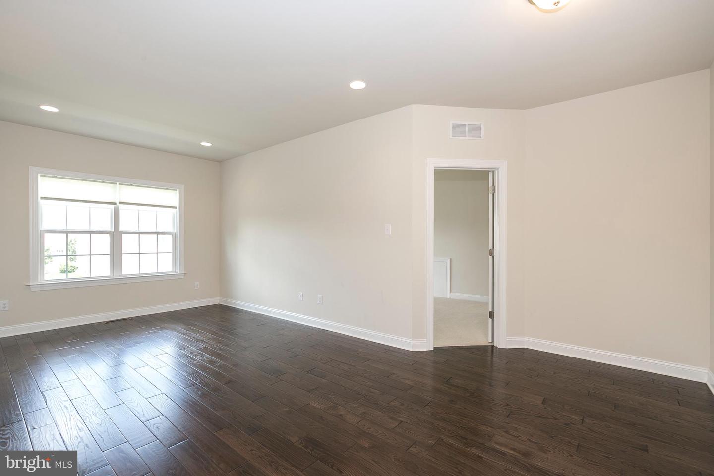 1918 Cori Ln