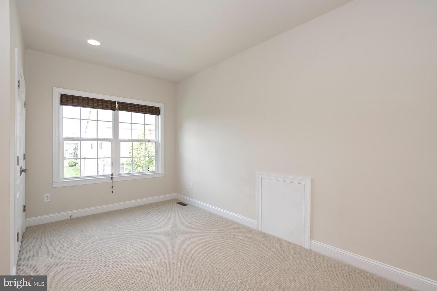 1918 Cori Ln