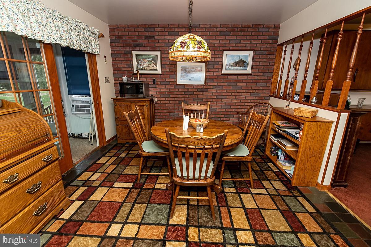 1247 Cedars Rd