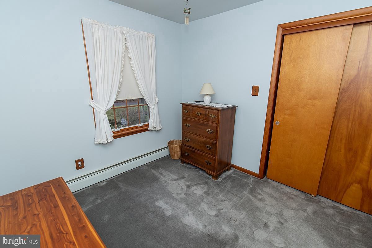 1247 Cedars Rd