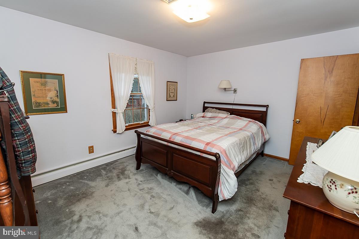 1247 Cedars Rd