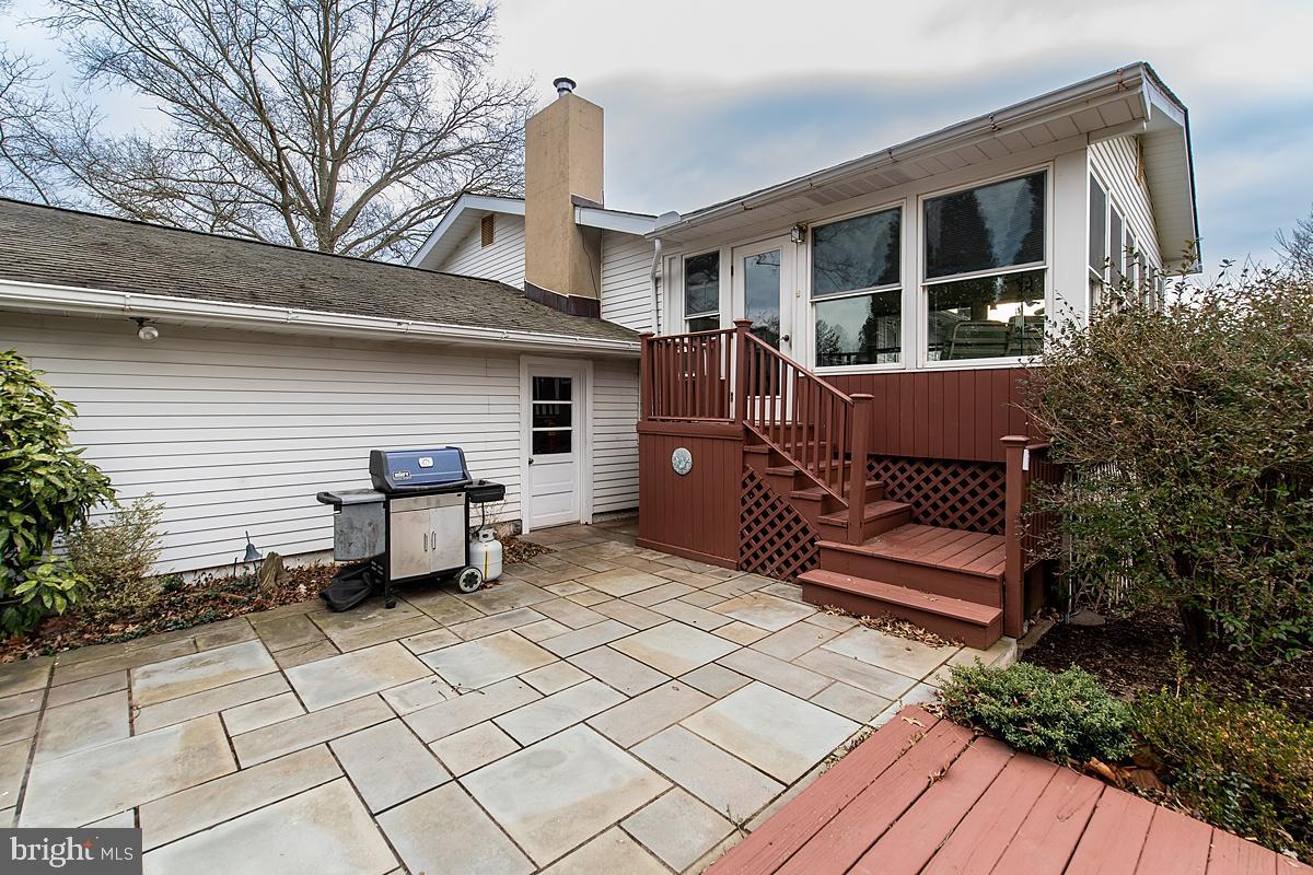 1247 Cedars Rd