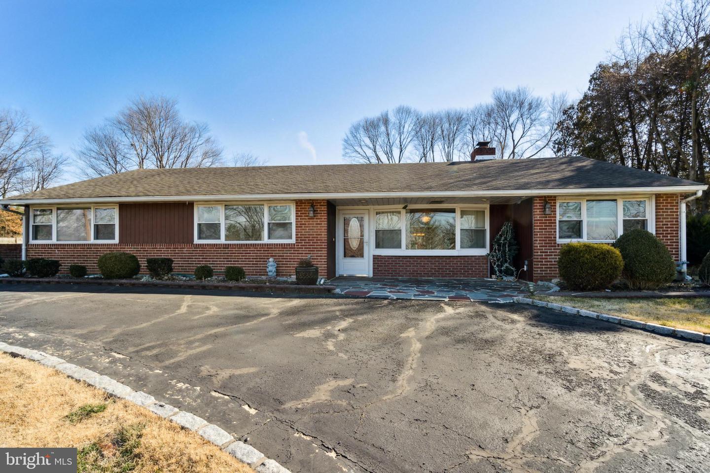 1300 Paper Mill Road