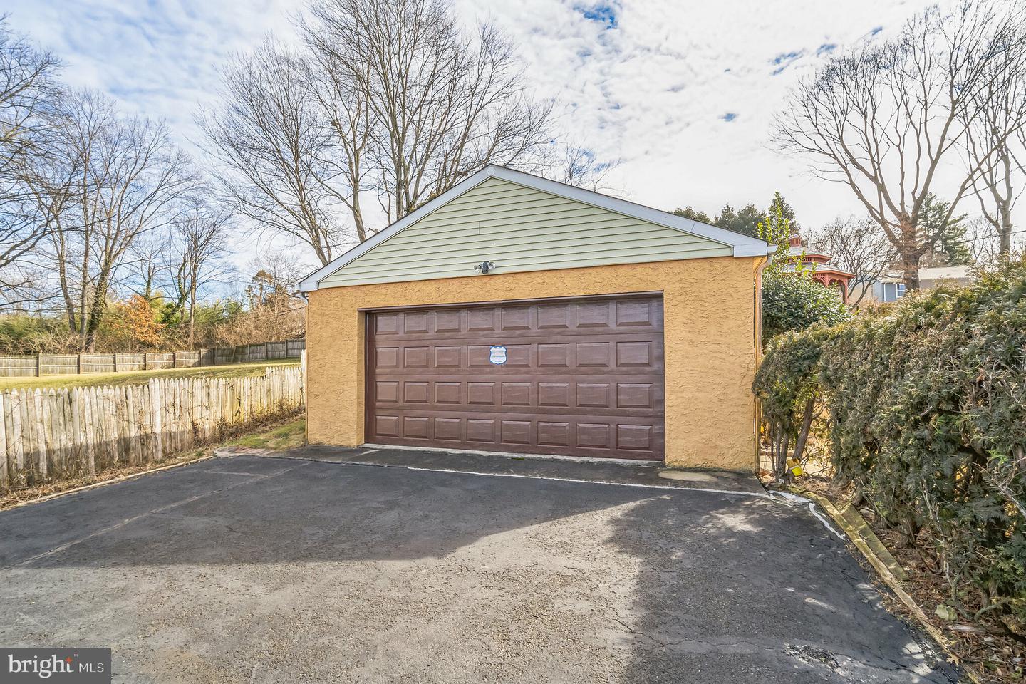 1300 Paper Mill Road