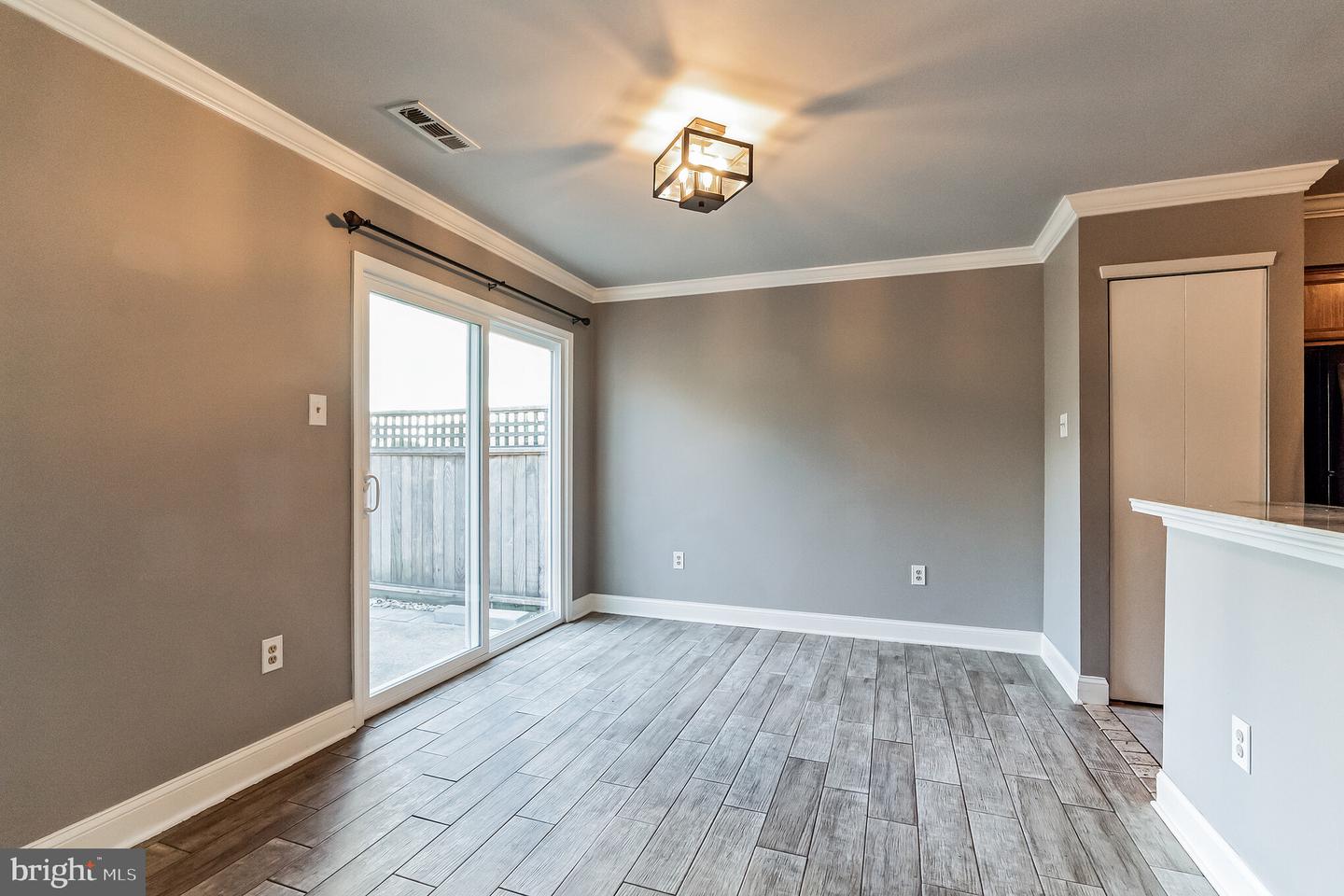 2705 Maryannes Ct