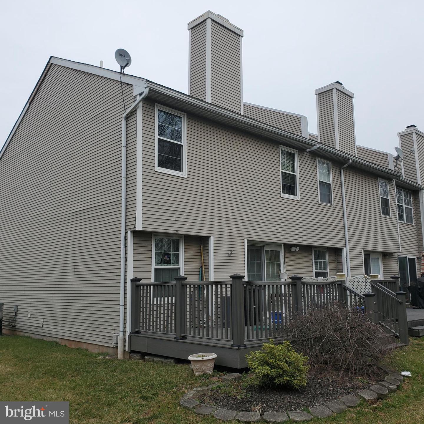 112 Teakwood Ct