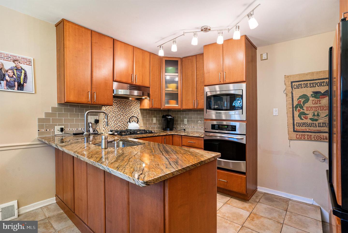 1057 Fitzwatertown Rd