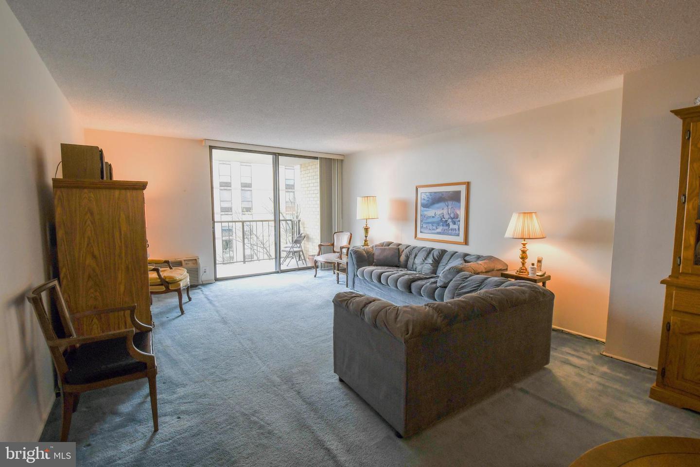666 W Germantown Pike #1516