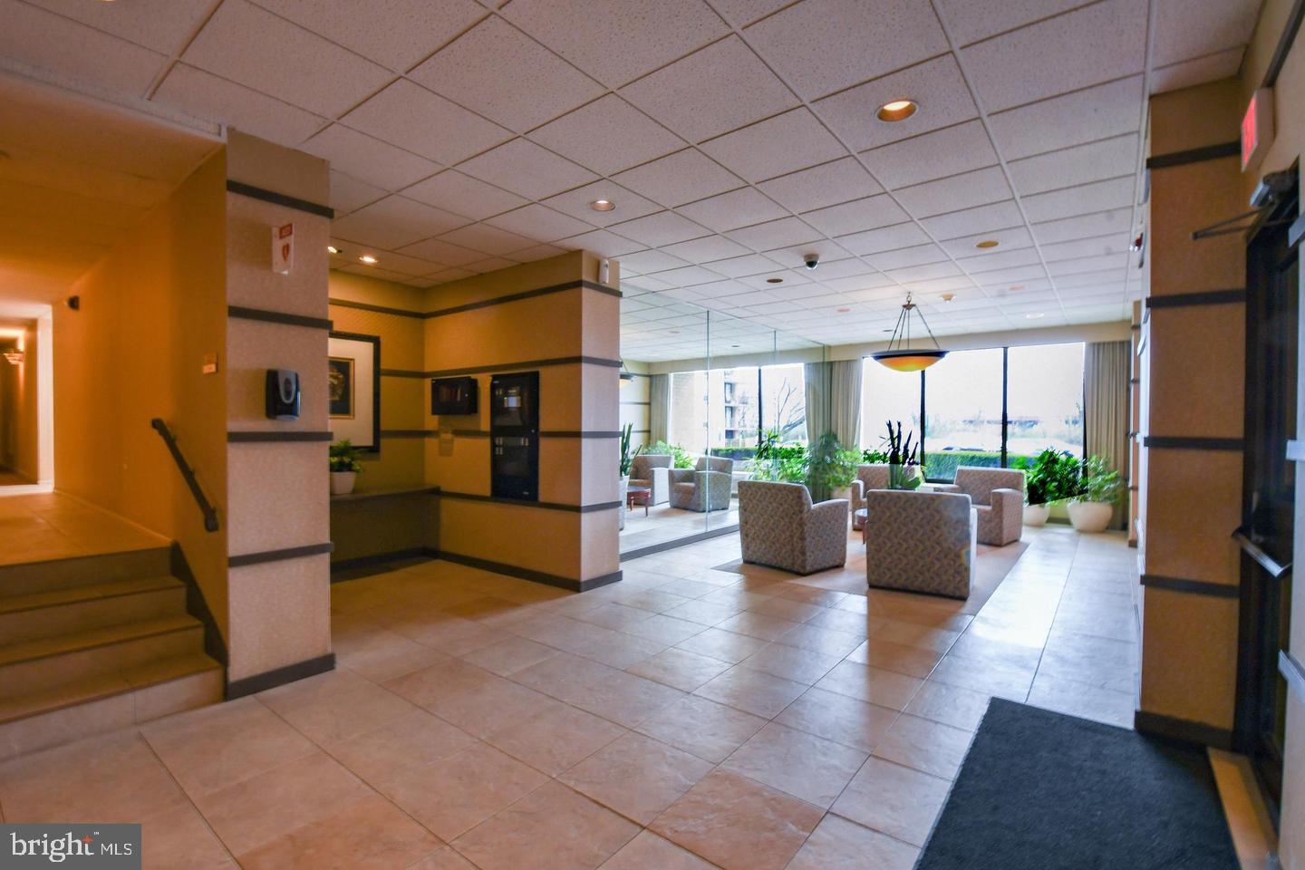666 W Germantown Pike #1516