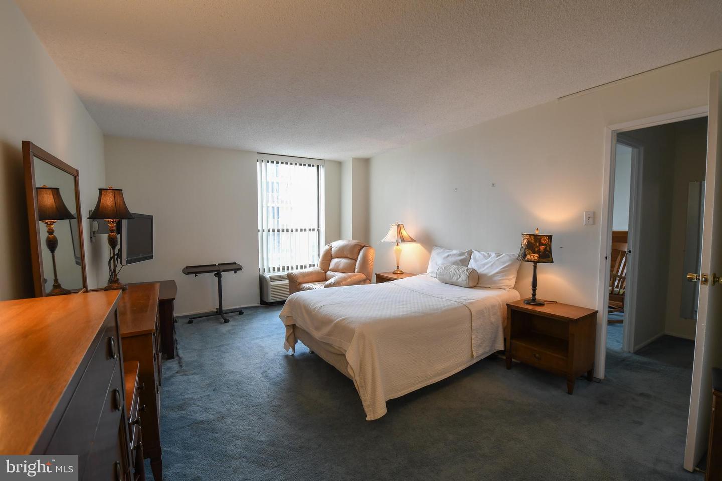 666 W Germantown Pike #1516