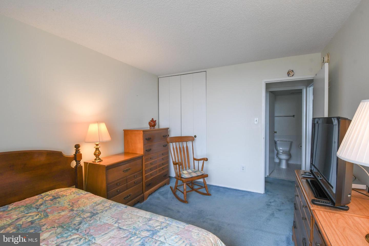 666 W Germantown Pike #1516