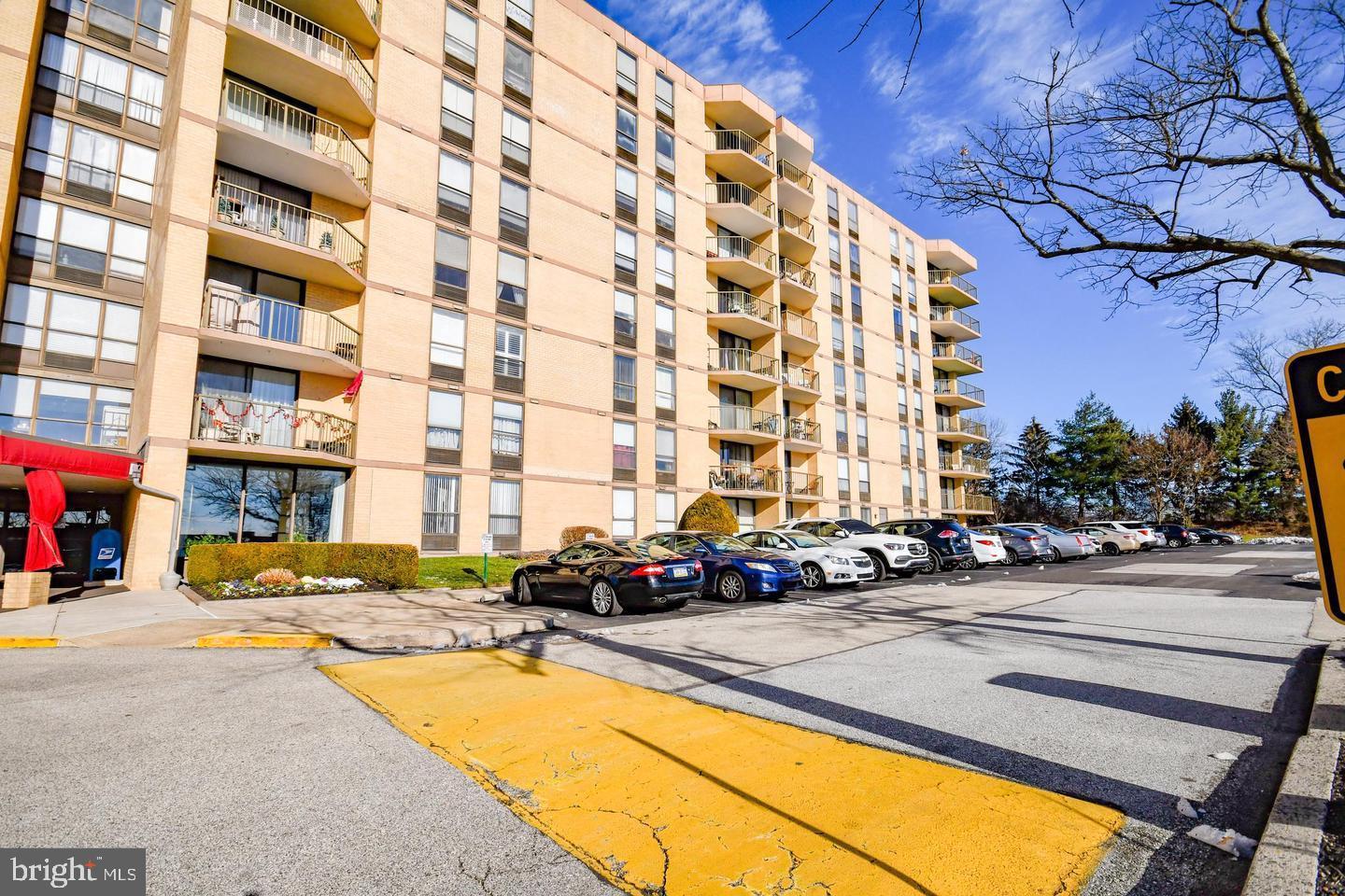 666 W Germantown Pike #1516