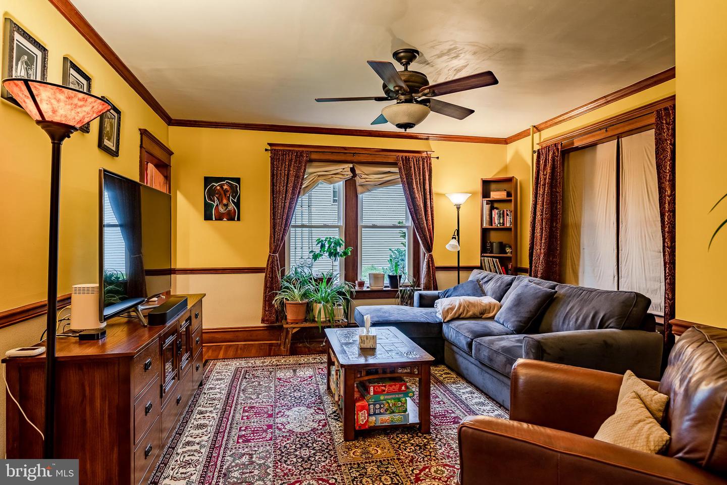 52 W Summit St