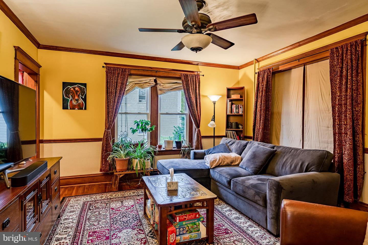 52 W Summit St
