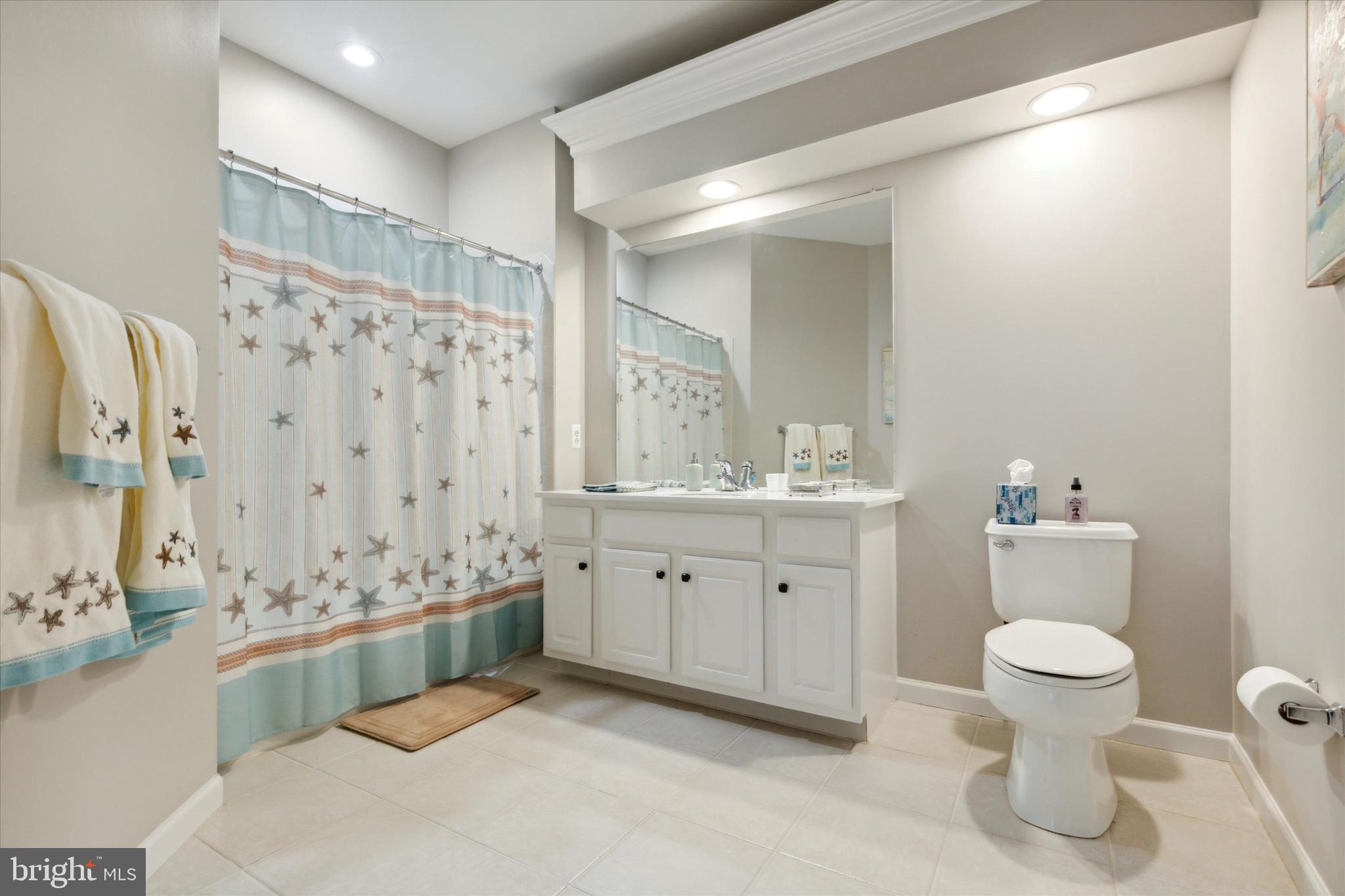 2305 Lilac Ct