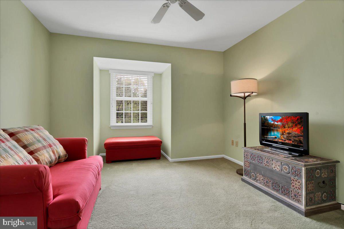 218 Nevin Ln