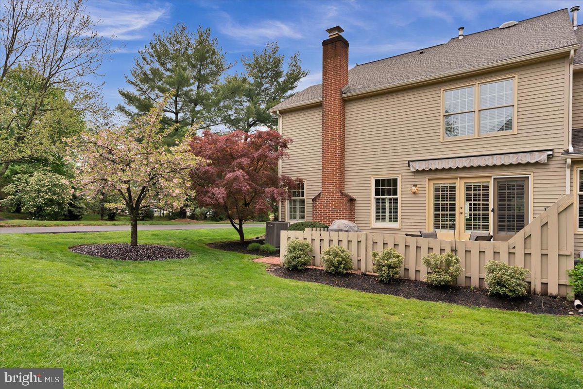 218 Nevin Ln