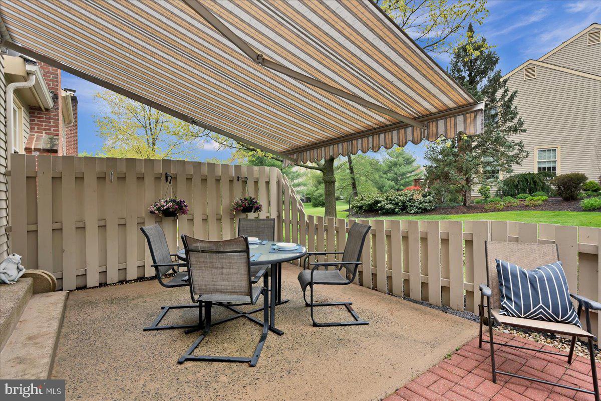 218 Nevin Ln