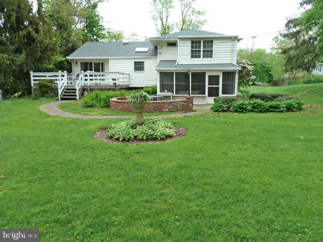22 Detweiler Ln