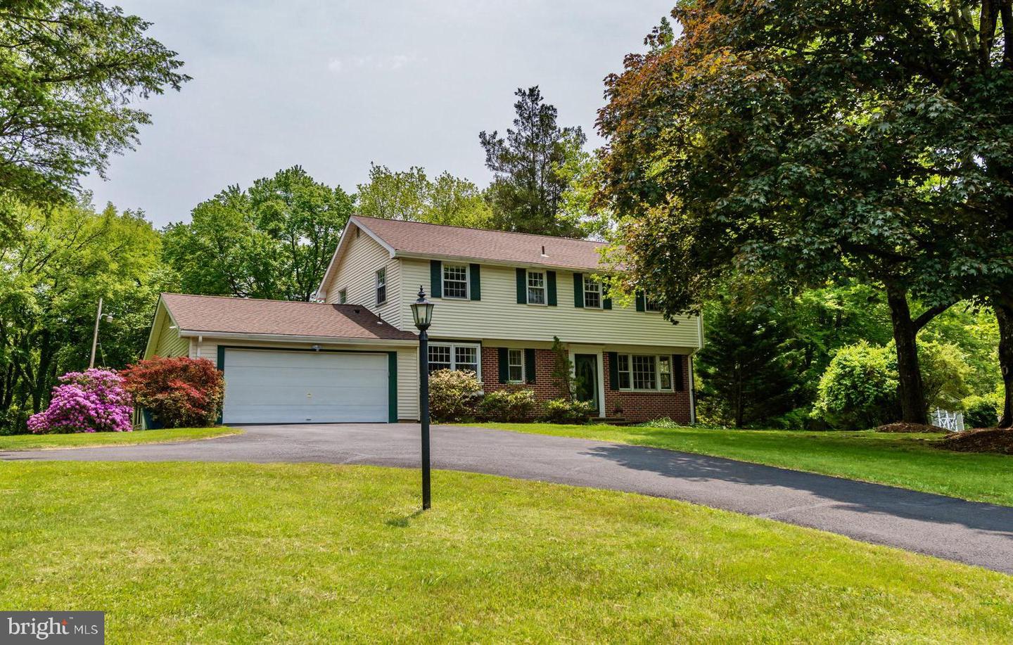 920 Davis Rd