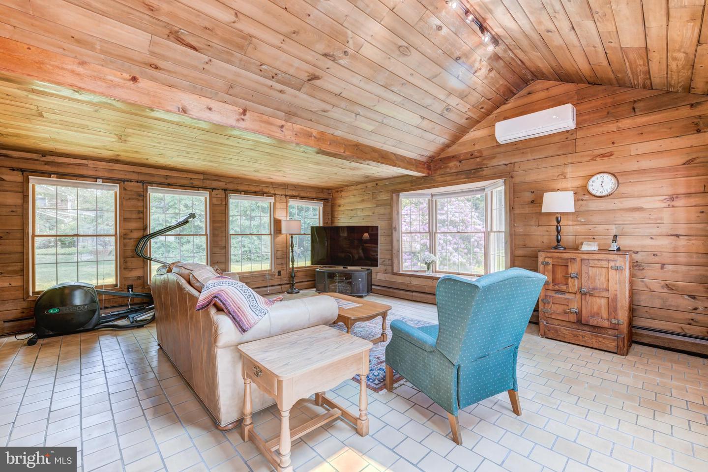 920 Davis Rd