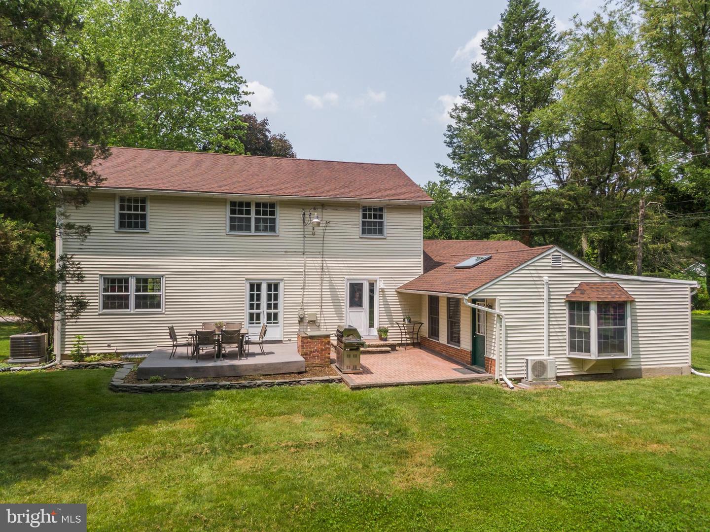 920 Davis Rd