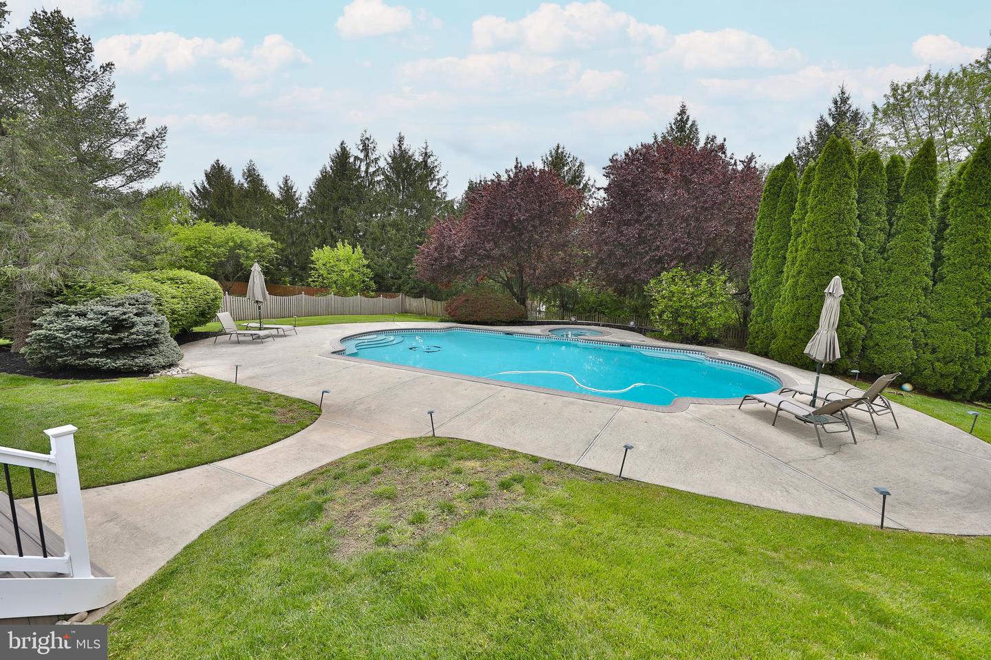 715 Signal Hill Rd
