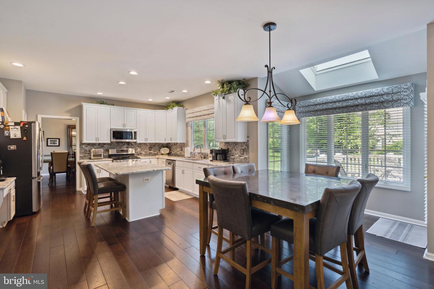 201 Hazeltine Cir