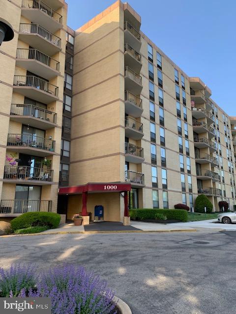 666 W Germantown Pike #1409