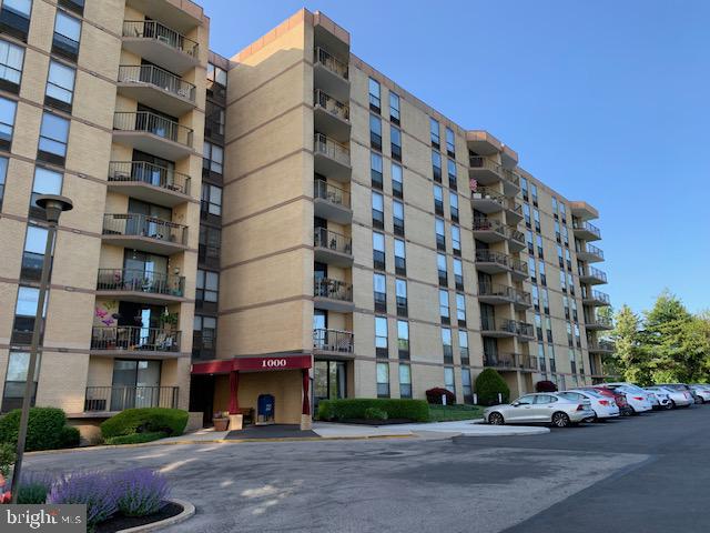 666 W Germantown Pike #1409