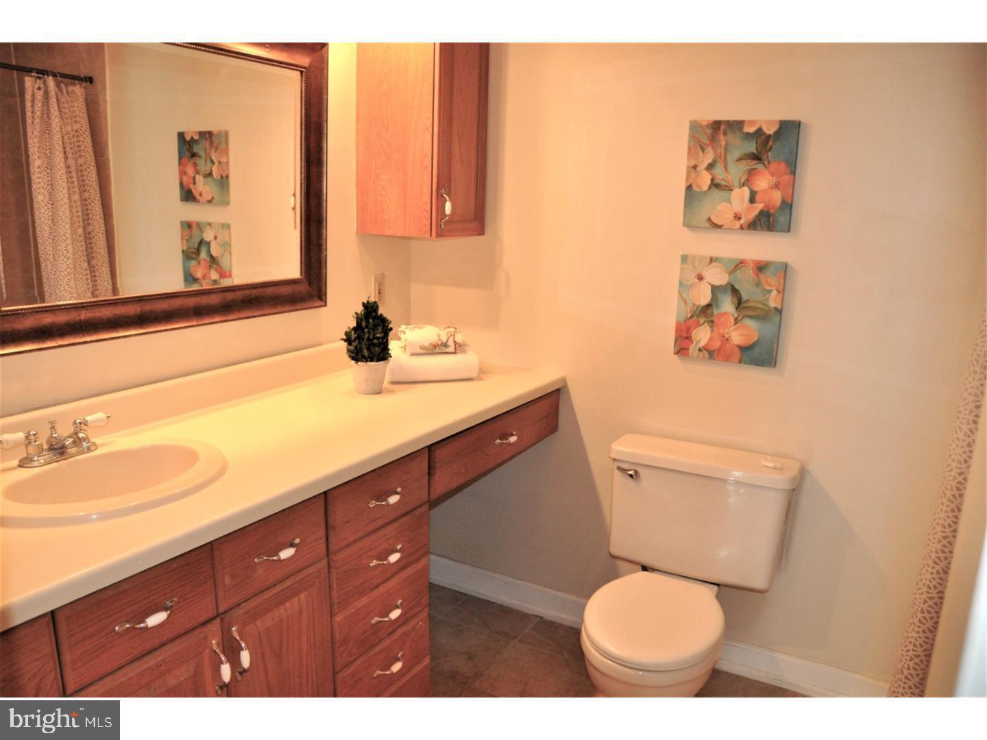 22 Fitzwatertown Rd #D2